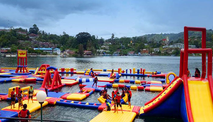 super-9-waterfun-lake-toba-parapat
